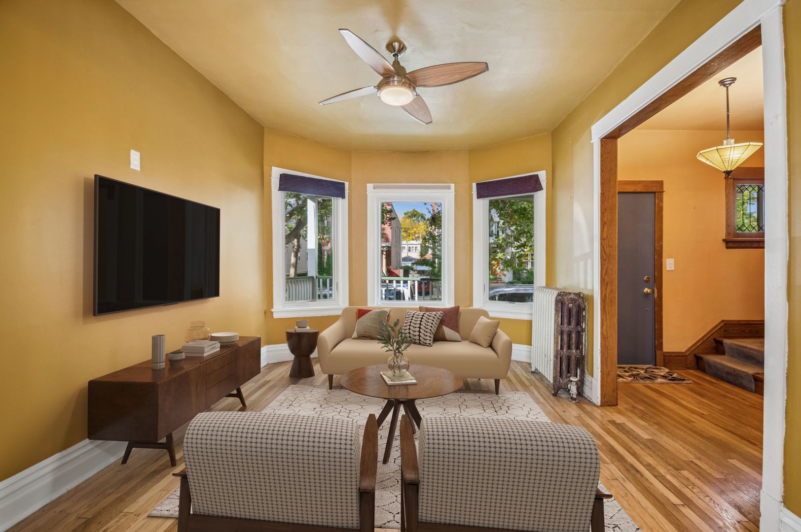 5353 N Sawyer Avenue, Chicago, IL 60625