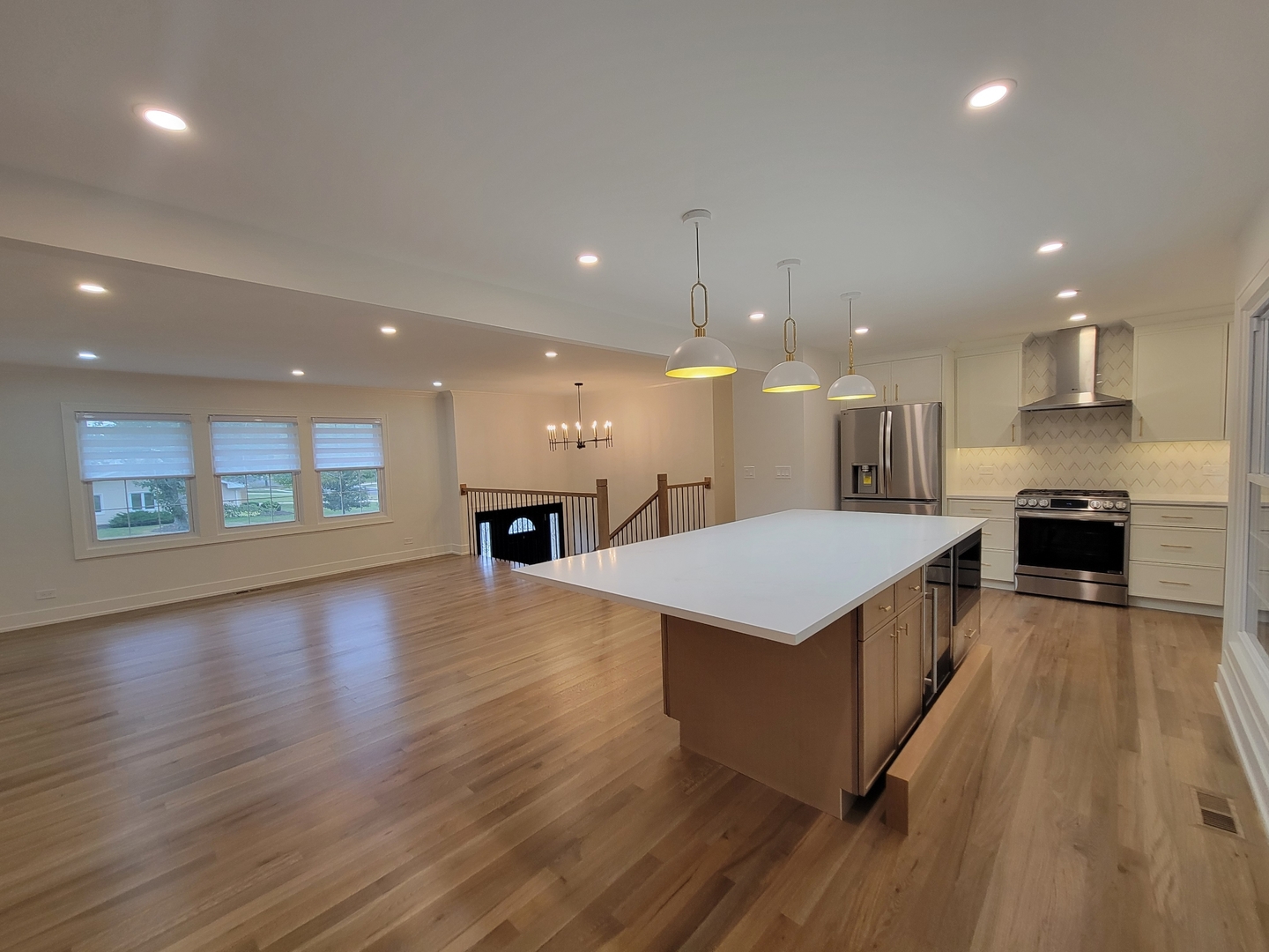 2S245 Mayfield Lane, Glen Ellyn, IL 60137