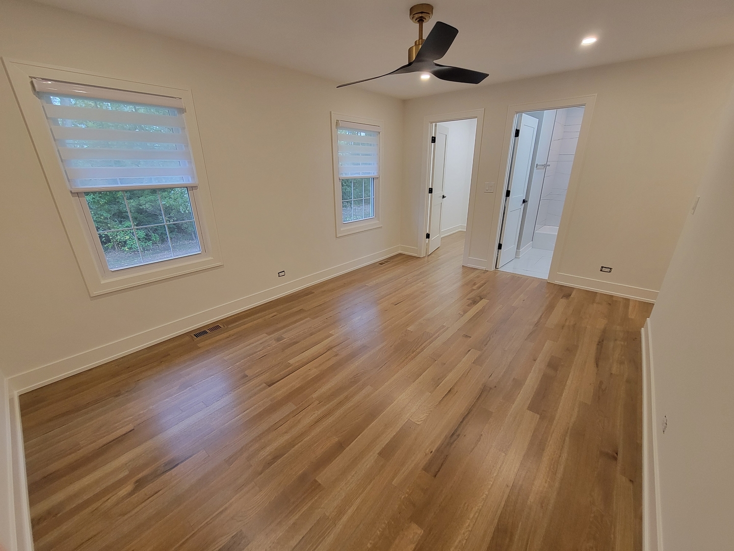2S245 Mayfield Lane, Glen Ellyn, IL 60137