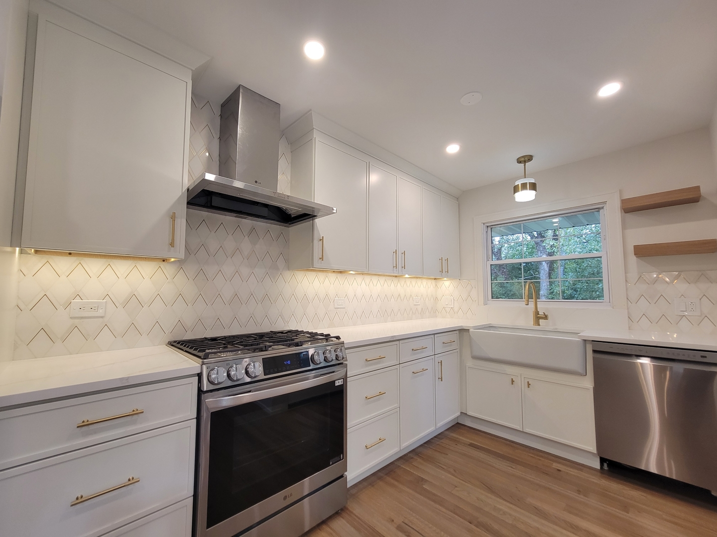 2S245 Mayfield Lane, Glen Ellyn, IL 60137