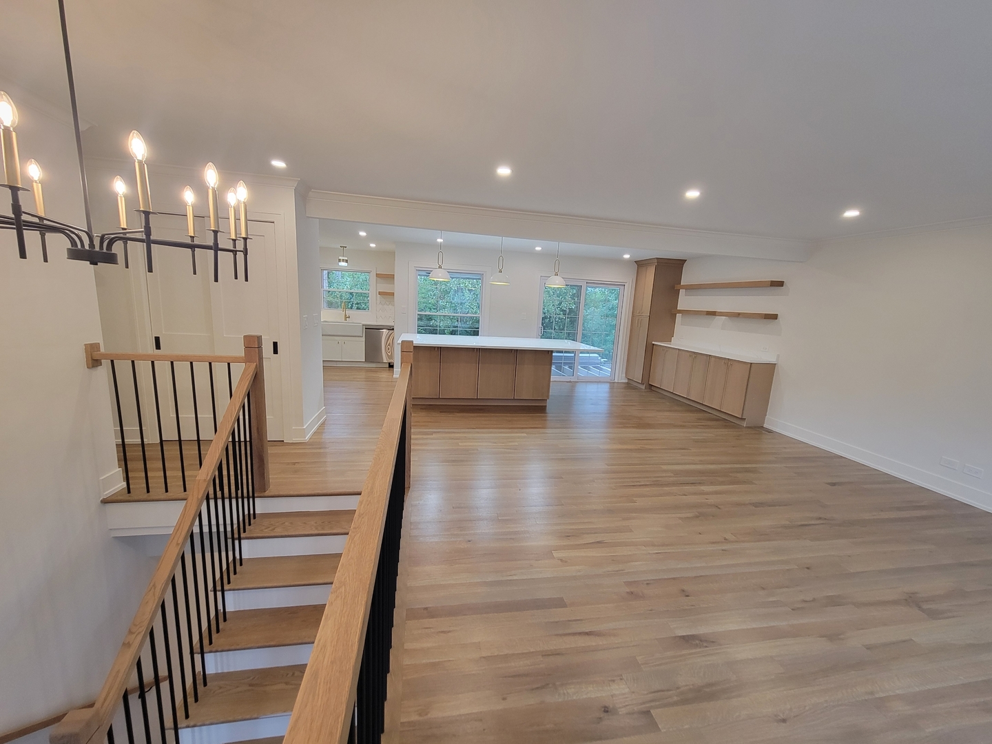2S245 Mayfield Lane, Glen Ellyn, IL 60137