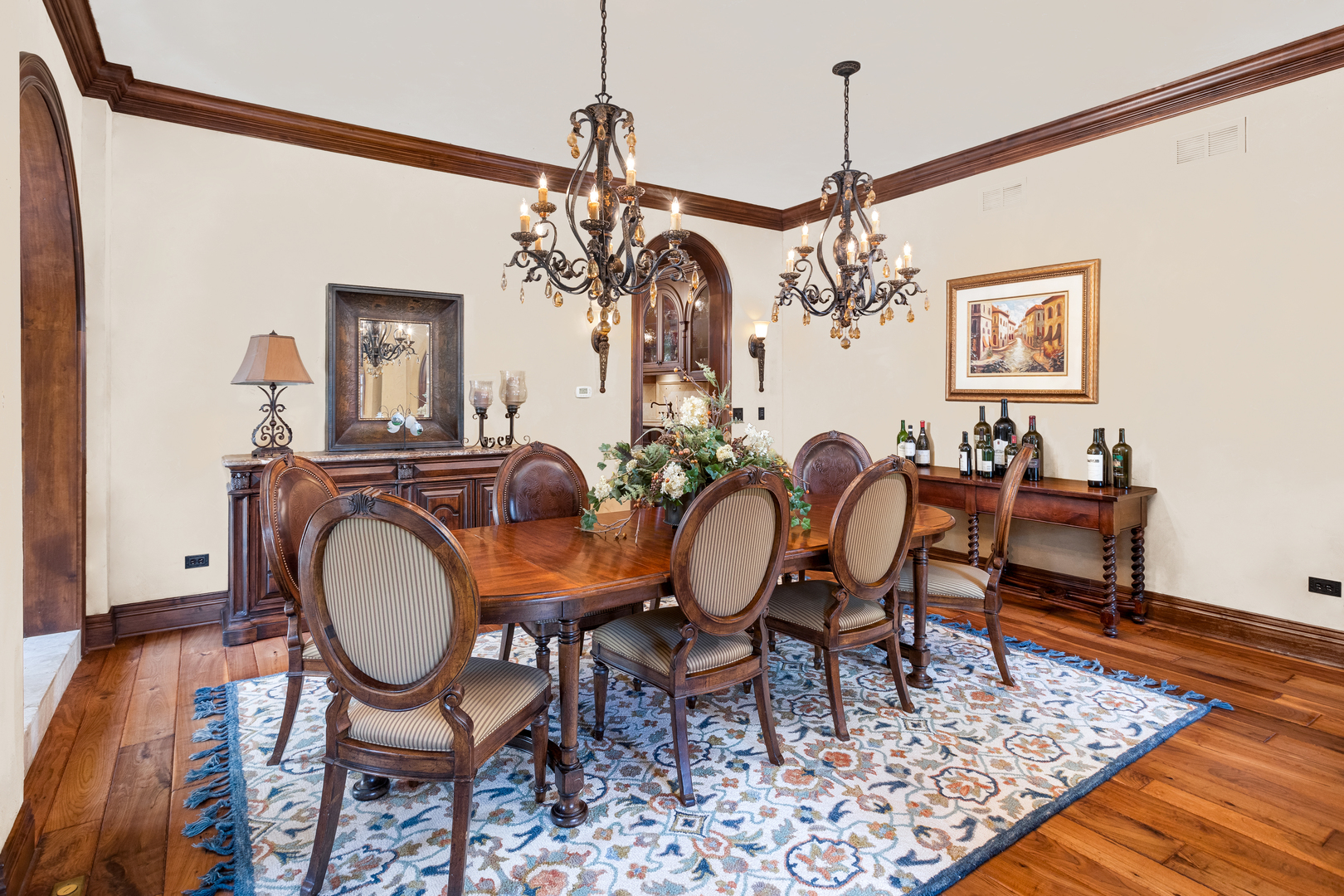 21 Forest Avenue, Naperville, IL 60540