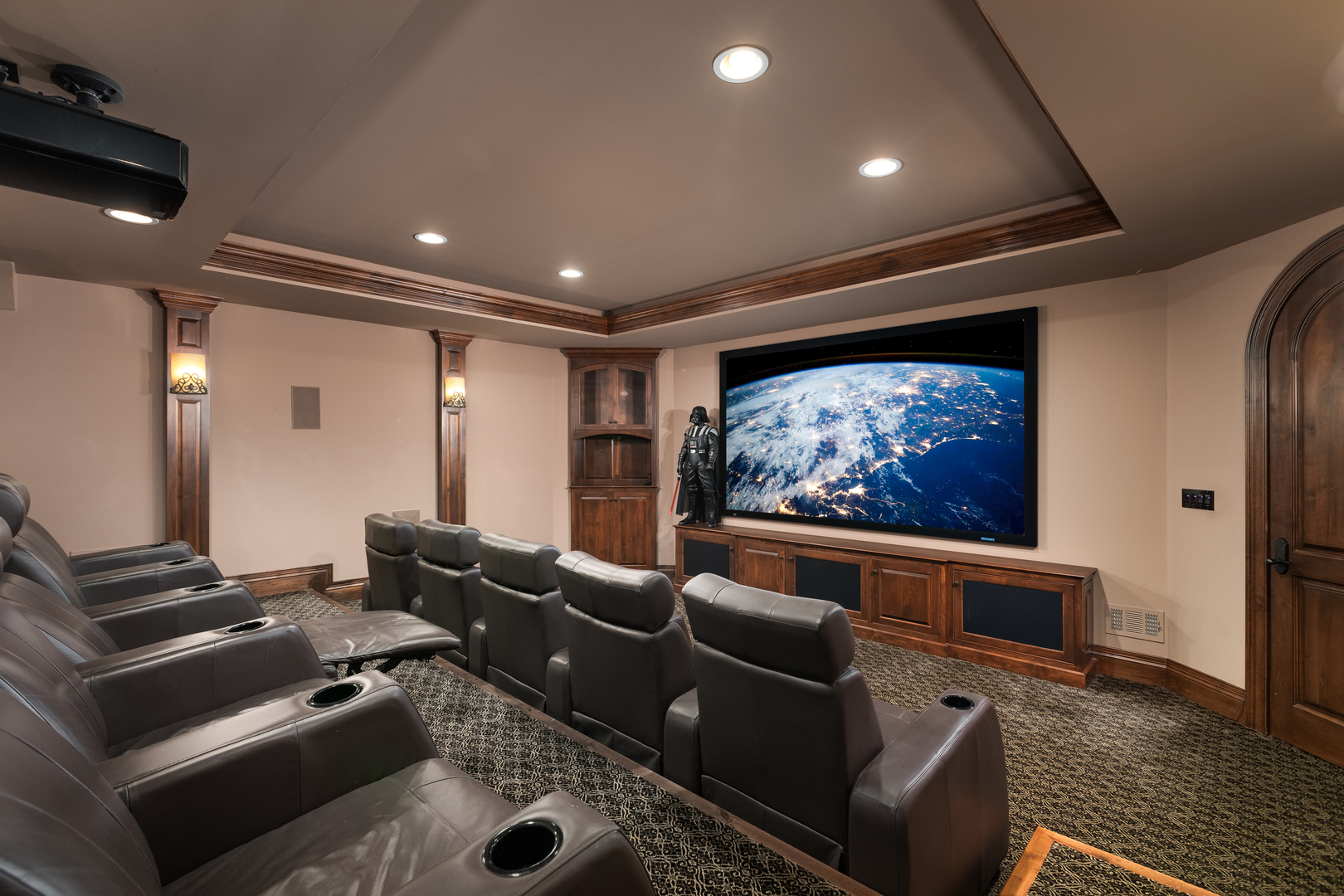 21 Forest Avenue, Naperville, IL 60540