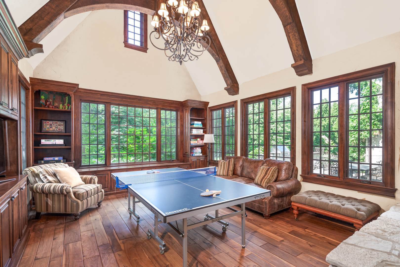 21 Forest Avenue, Naperville, IL 60540