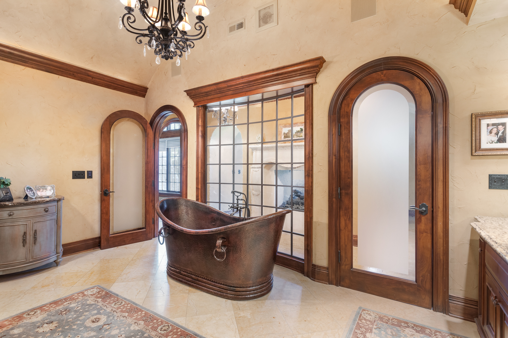 21 Forest Avenue, Naperville, IL 60540