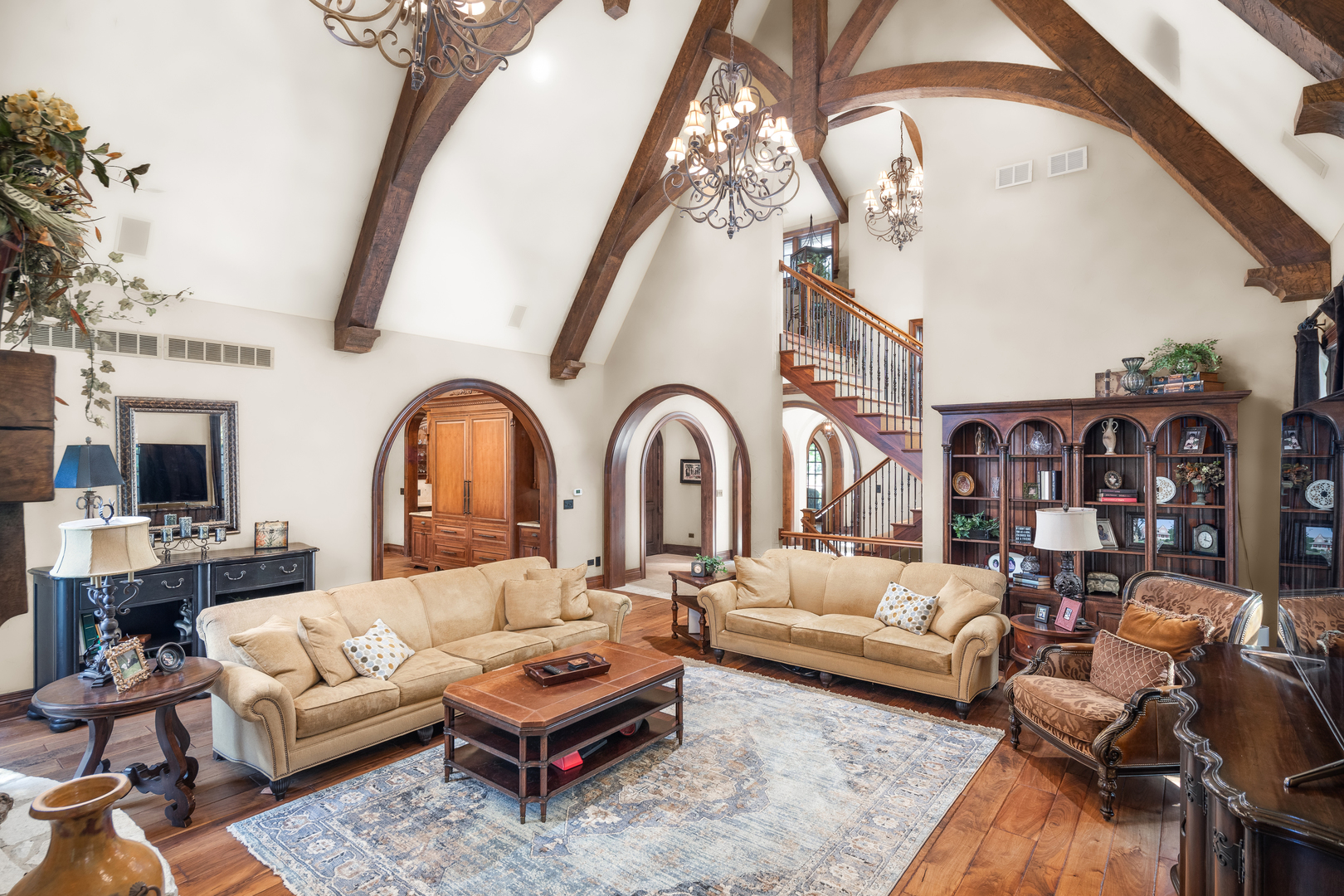 21 Forest Avenue, Naperville, IL 60540