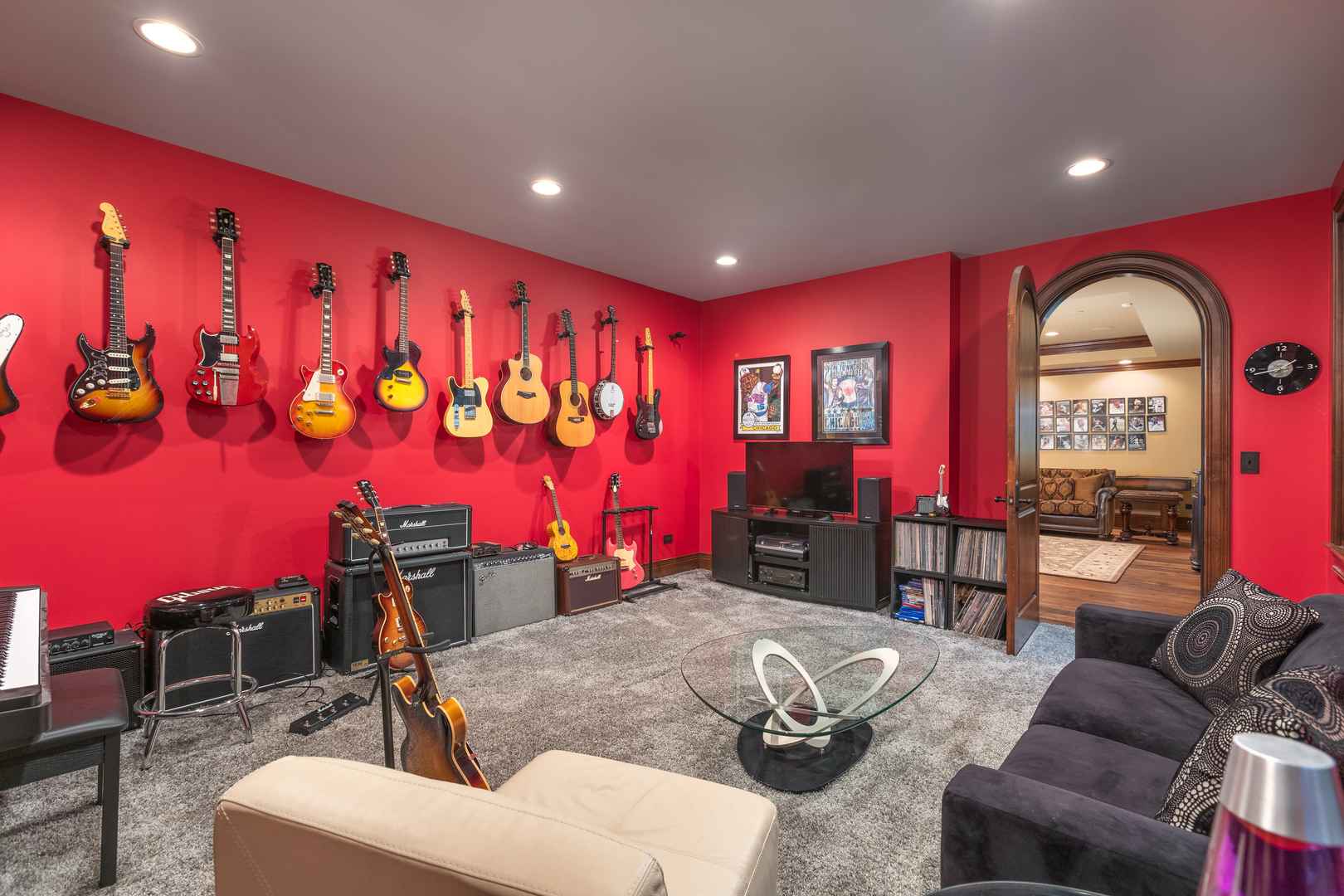 21 Forest Avenue, Naperville, IL 60540