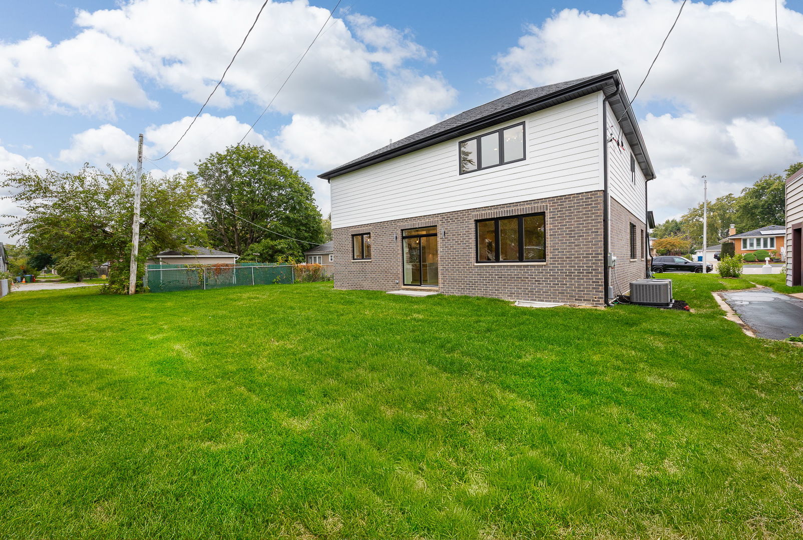 8743 Austin Avenue, Oak Lawn, IL 60453