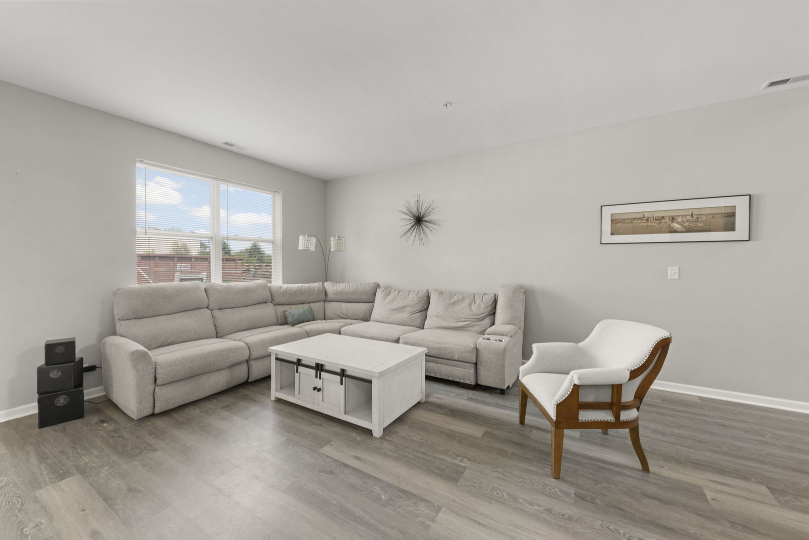 600 W Pleasant Lane #A2, Lombard, IL 60148