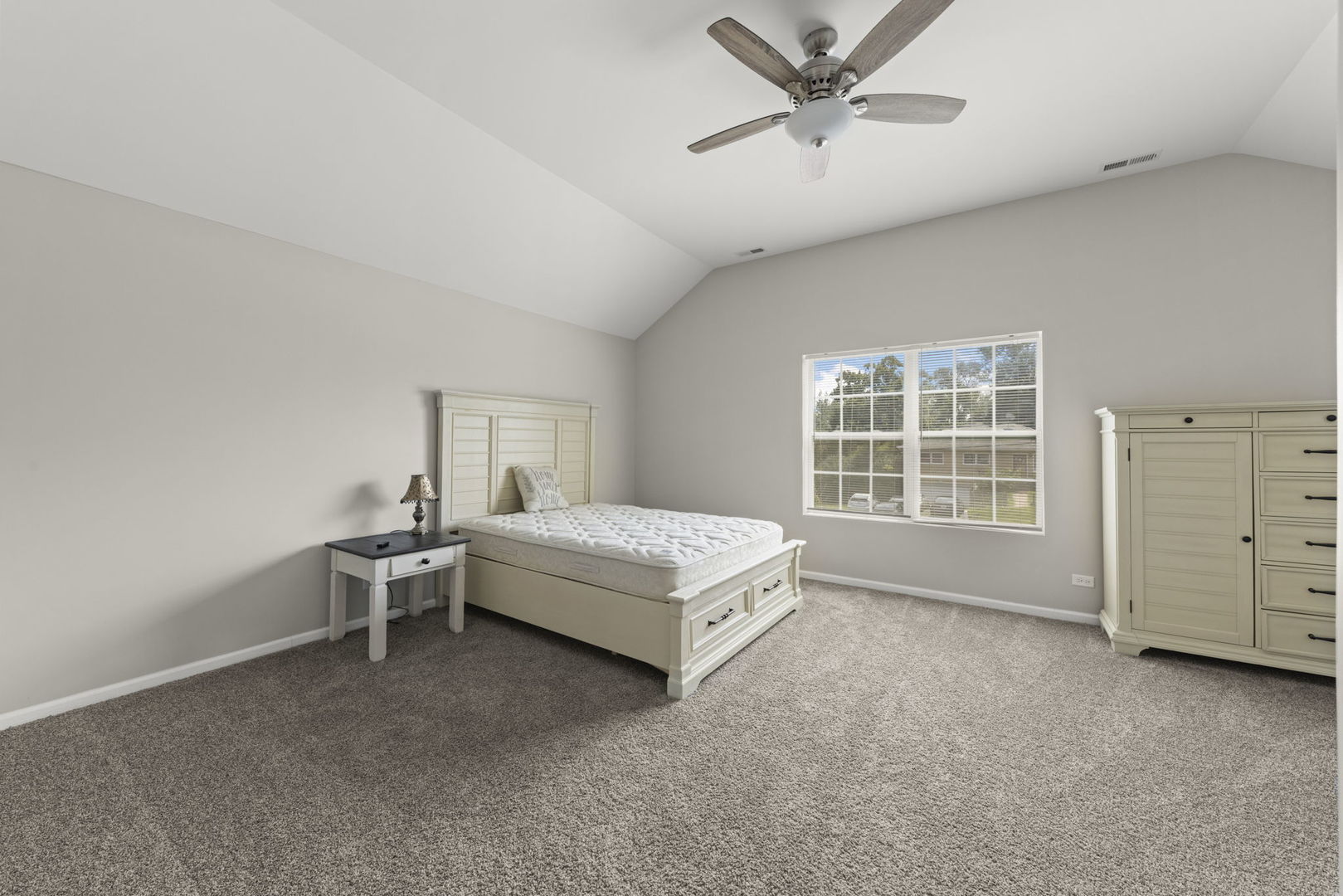 600 W Pleasant Lane #A2, Lombard, IL 60148