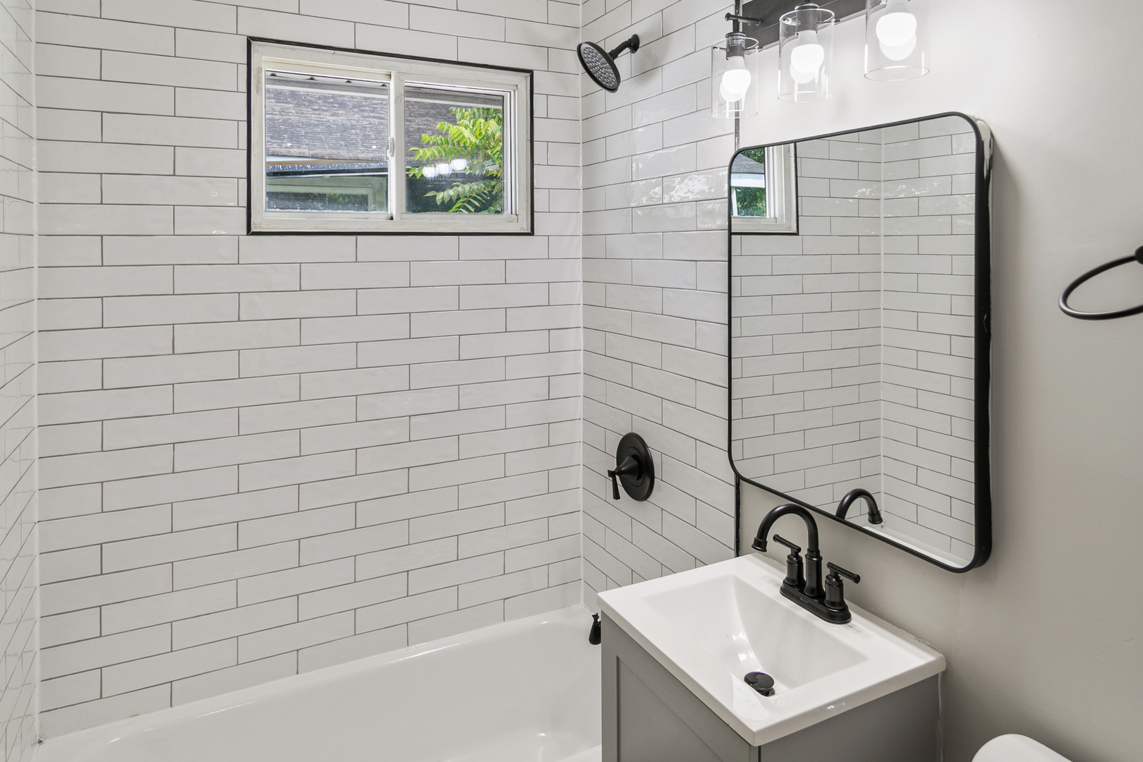 15332 Dante Avenue, Dolton, IL 60419