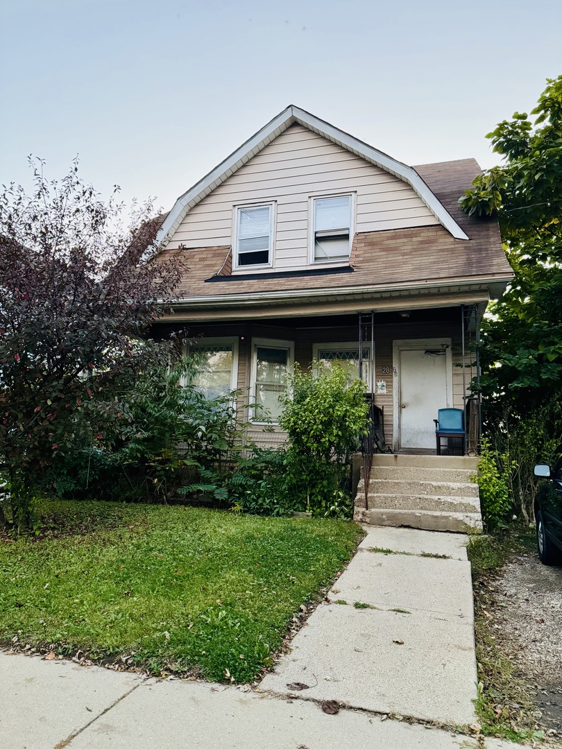 28 N Saint James Street, Waukegan, IL 60085