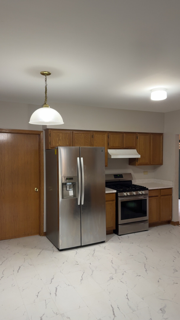 5120 Deblin Lane, Oak Lawn, IL 60453