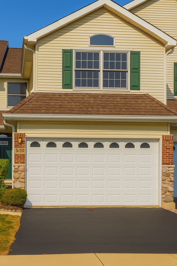 5120 Deblin Lane, Oak Lawn, IL 60453