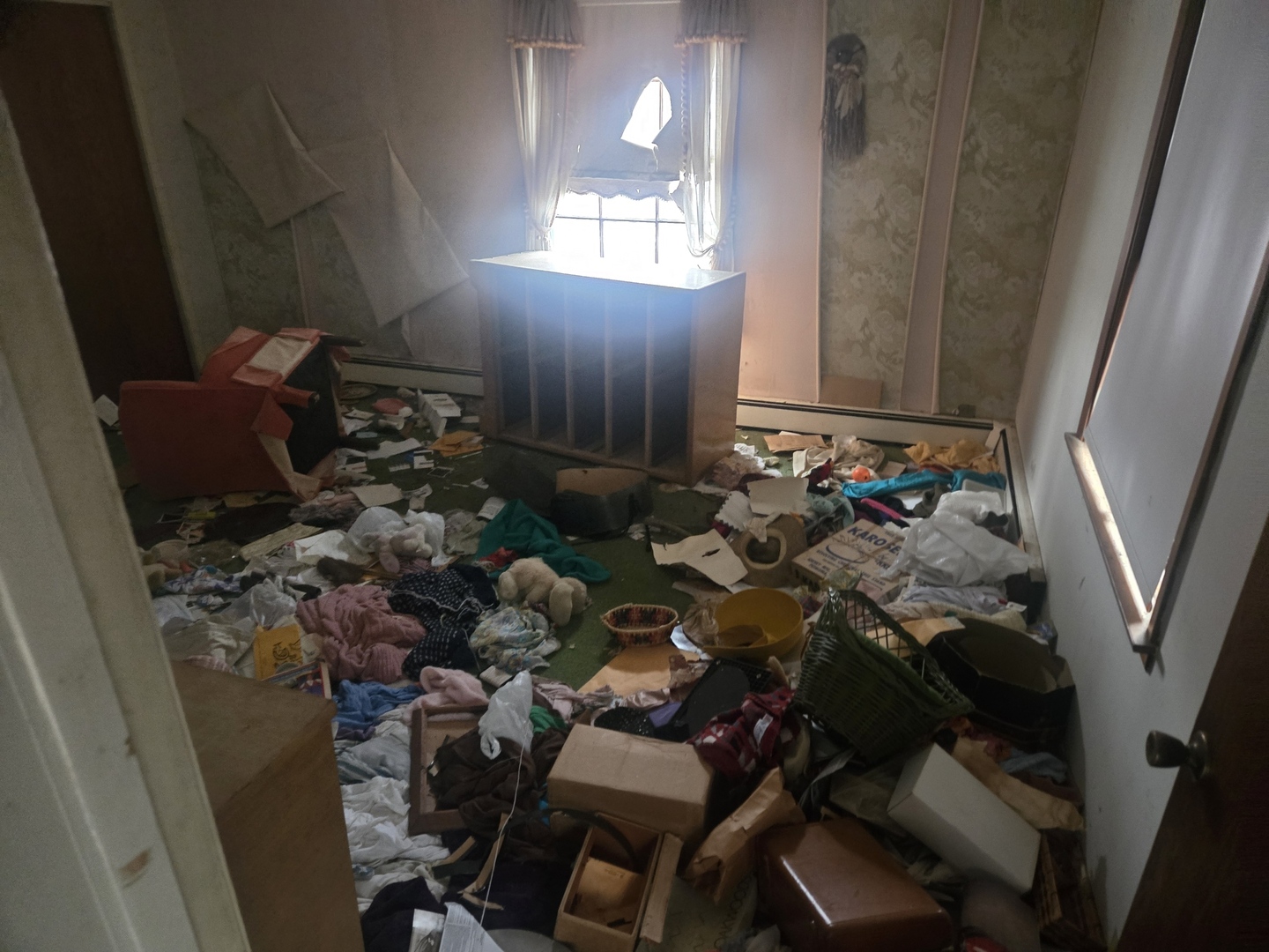 9440 S Longwood Drive, Chicago, IL 60643