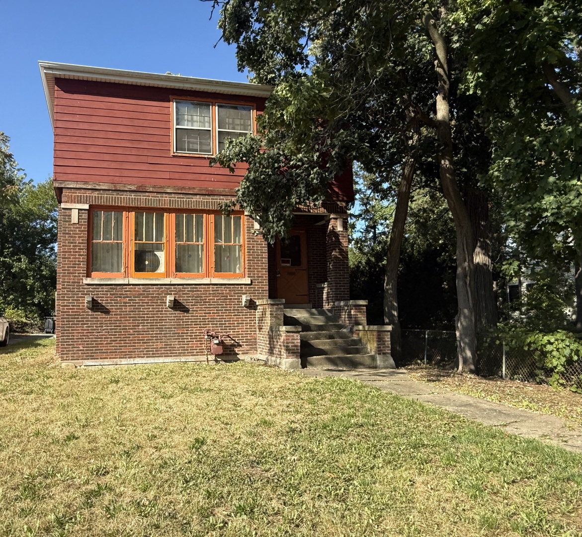 9440 S Longwood Drive, Chicago, IL 60643