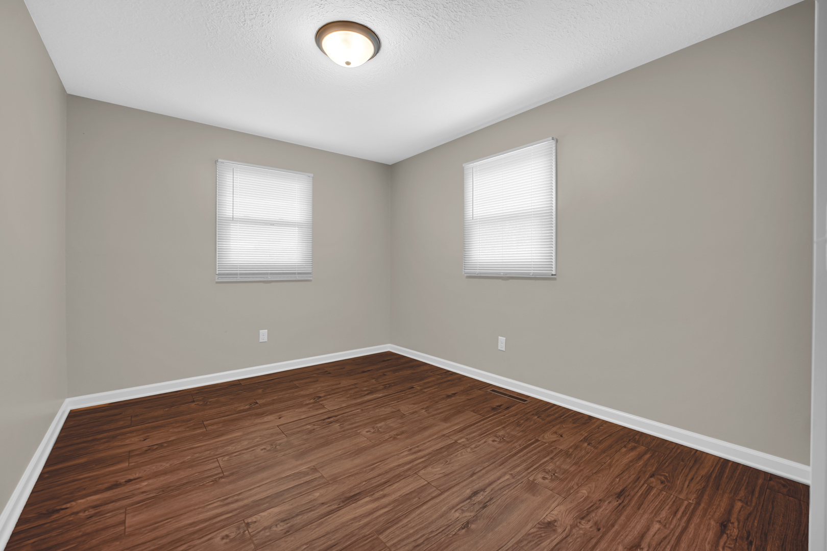 419 N WABASH Avenue, Bradley, IL 60915