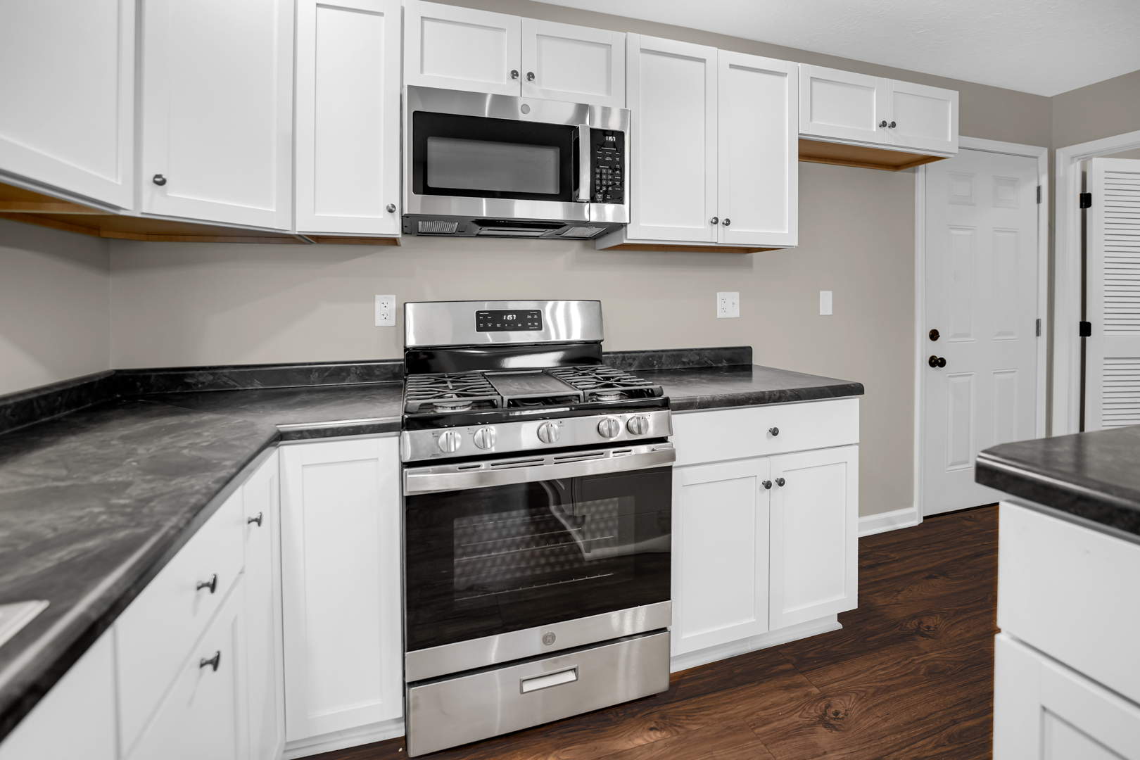 419 N WABASH Avenue, Bradley, IL 60915