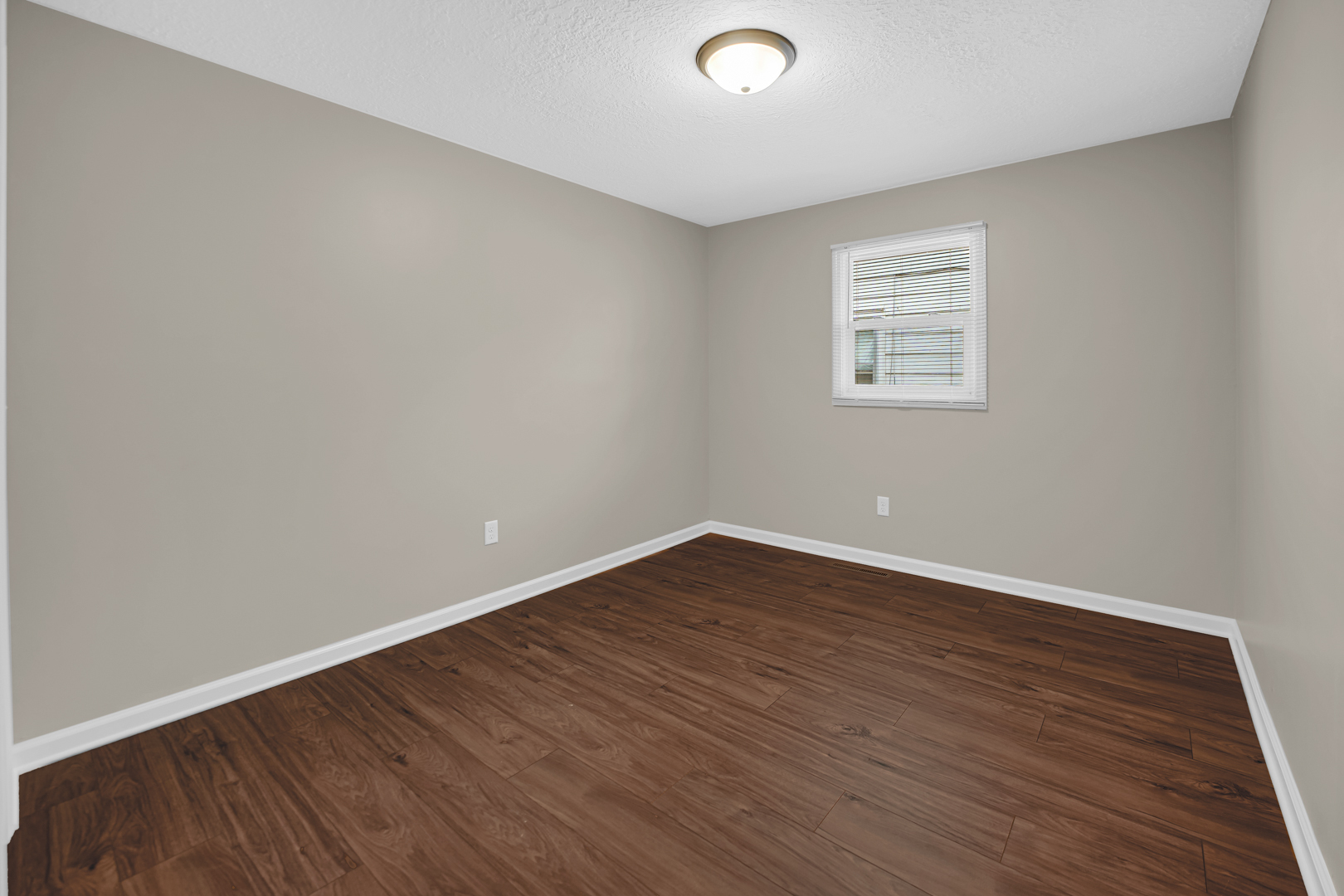 419 N WABASH Avenue, Bradley, IL 60915