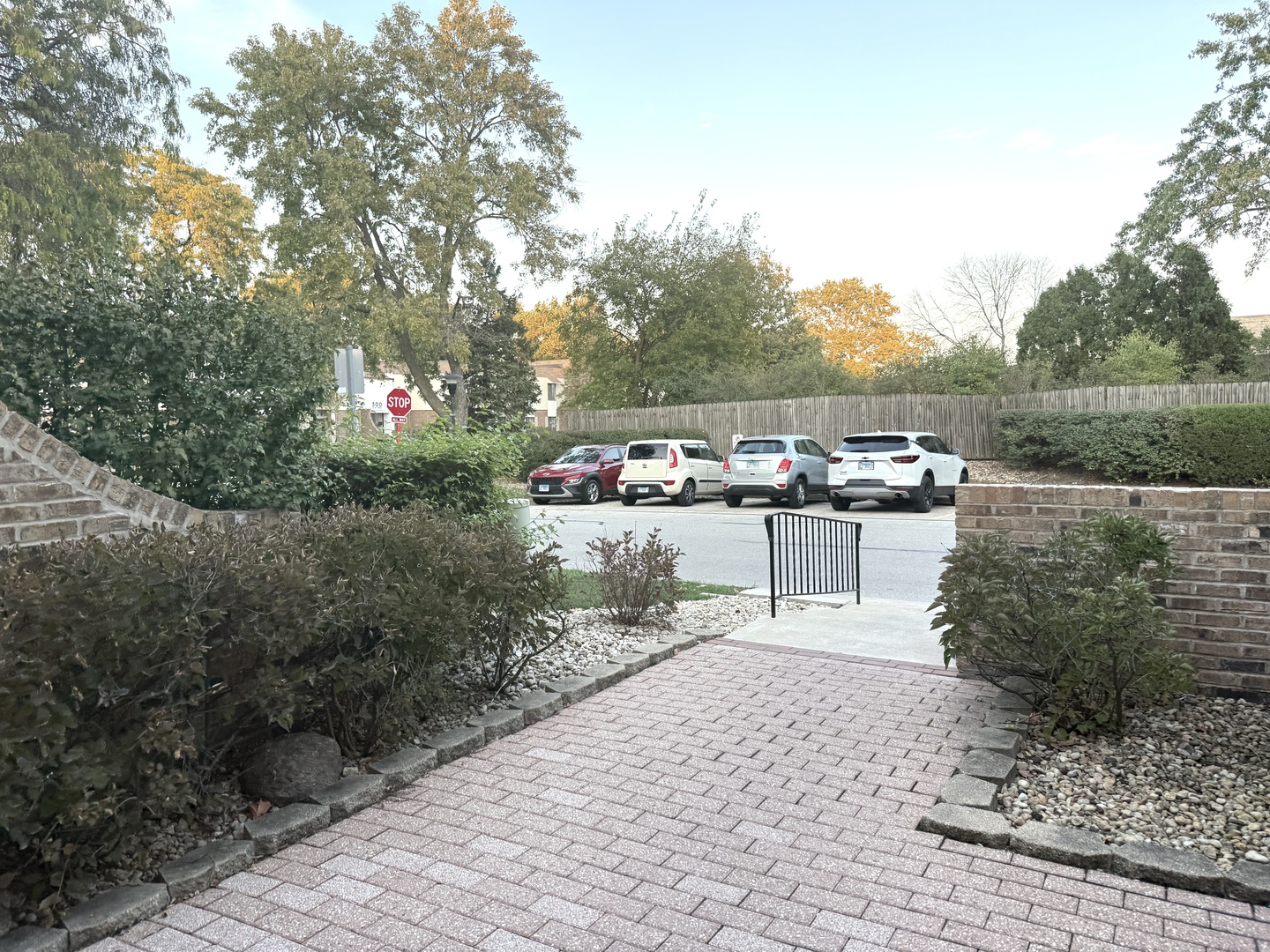 7420 Grand Avenue #102B, Downers Grove, IL 60516