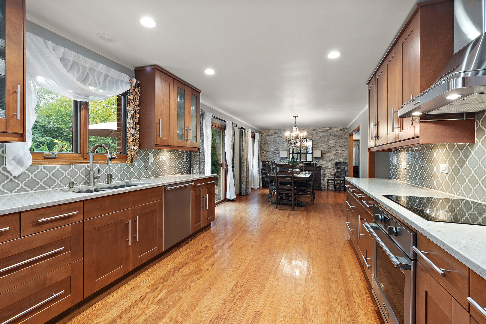 10040 W 127th Street, Palos Park, IL 60464