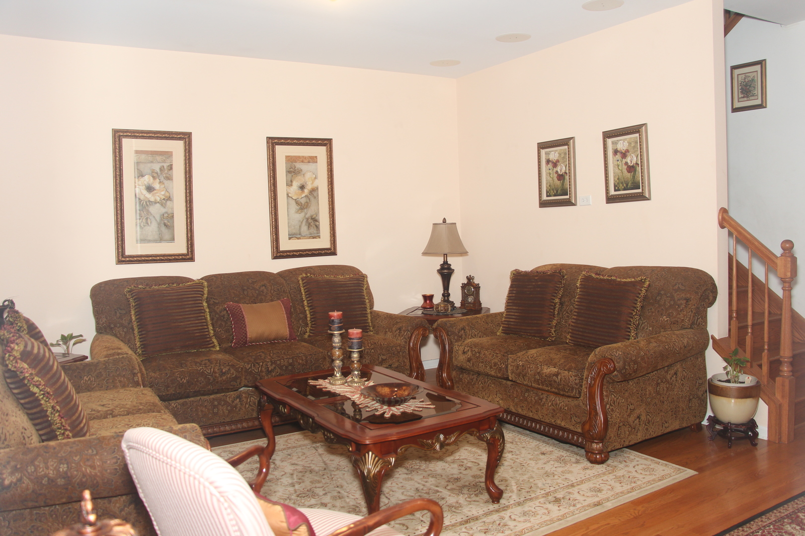 2492 Waterbury Lane, Buffalo Grove, IL 60089