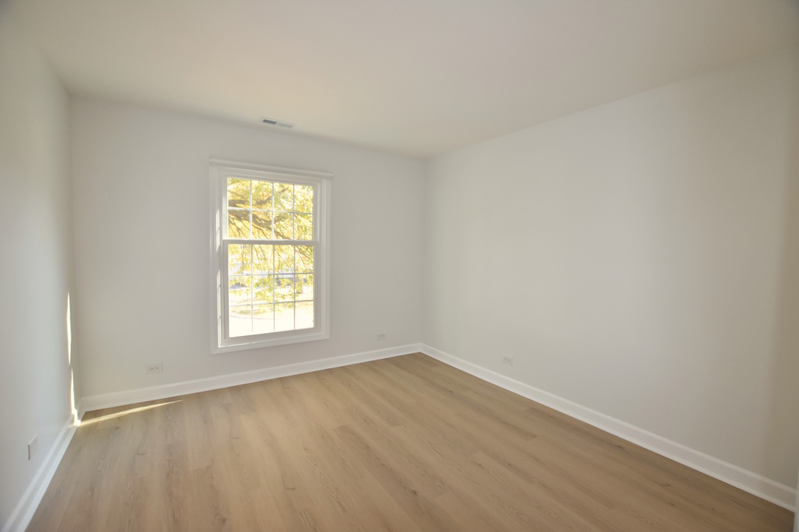 43 Glencoe Court #202B, Naperville, IL 60565