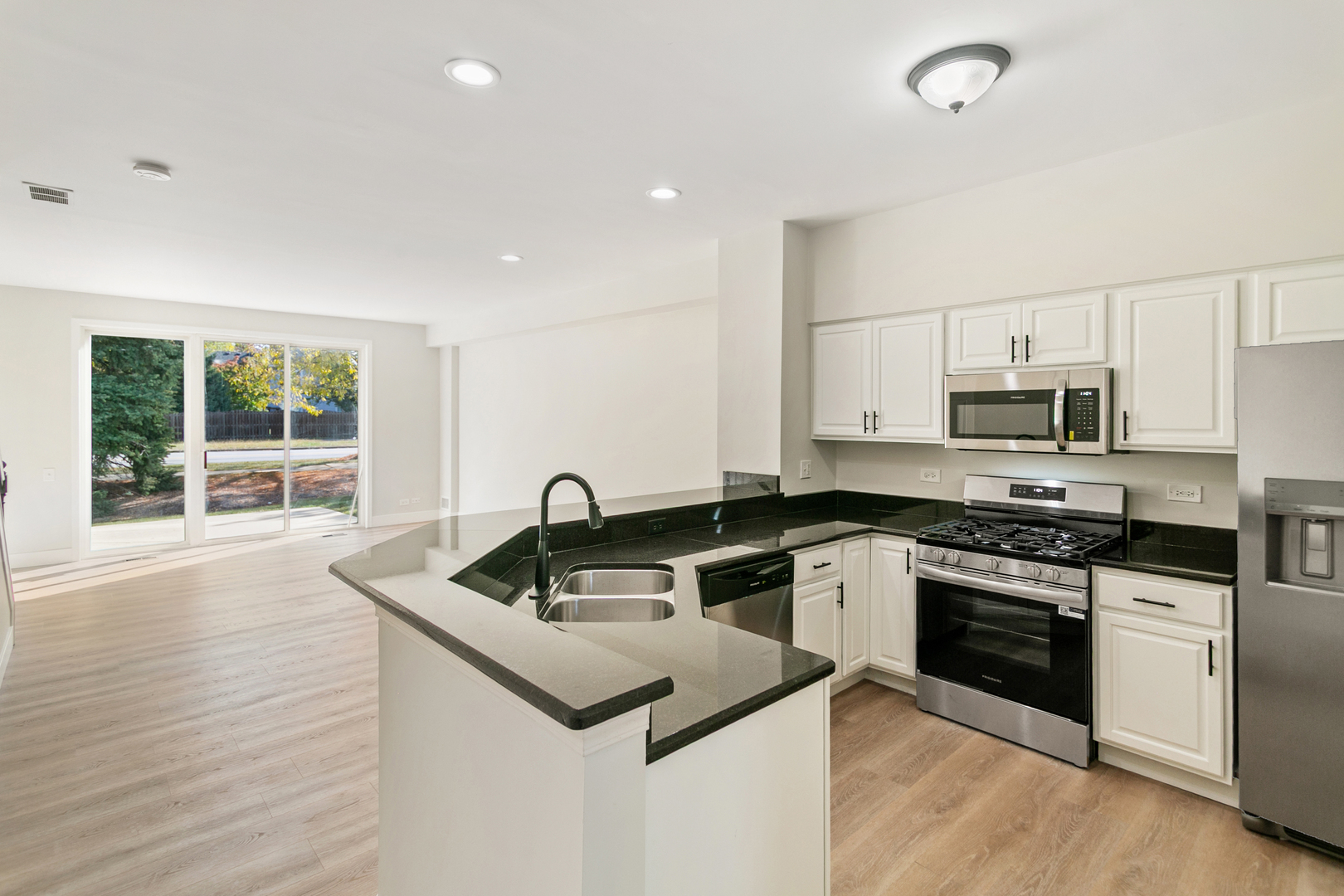 2513 Arcadia Circle, Naperville, IL 60540