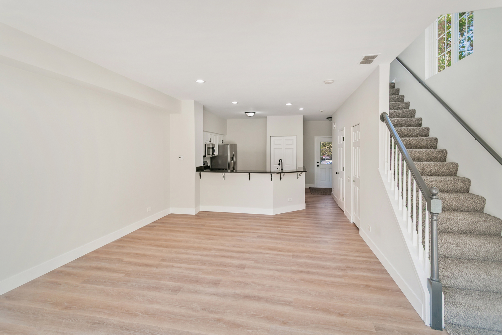 2513 Arcadia Circle, Naperville, IL 60540