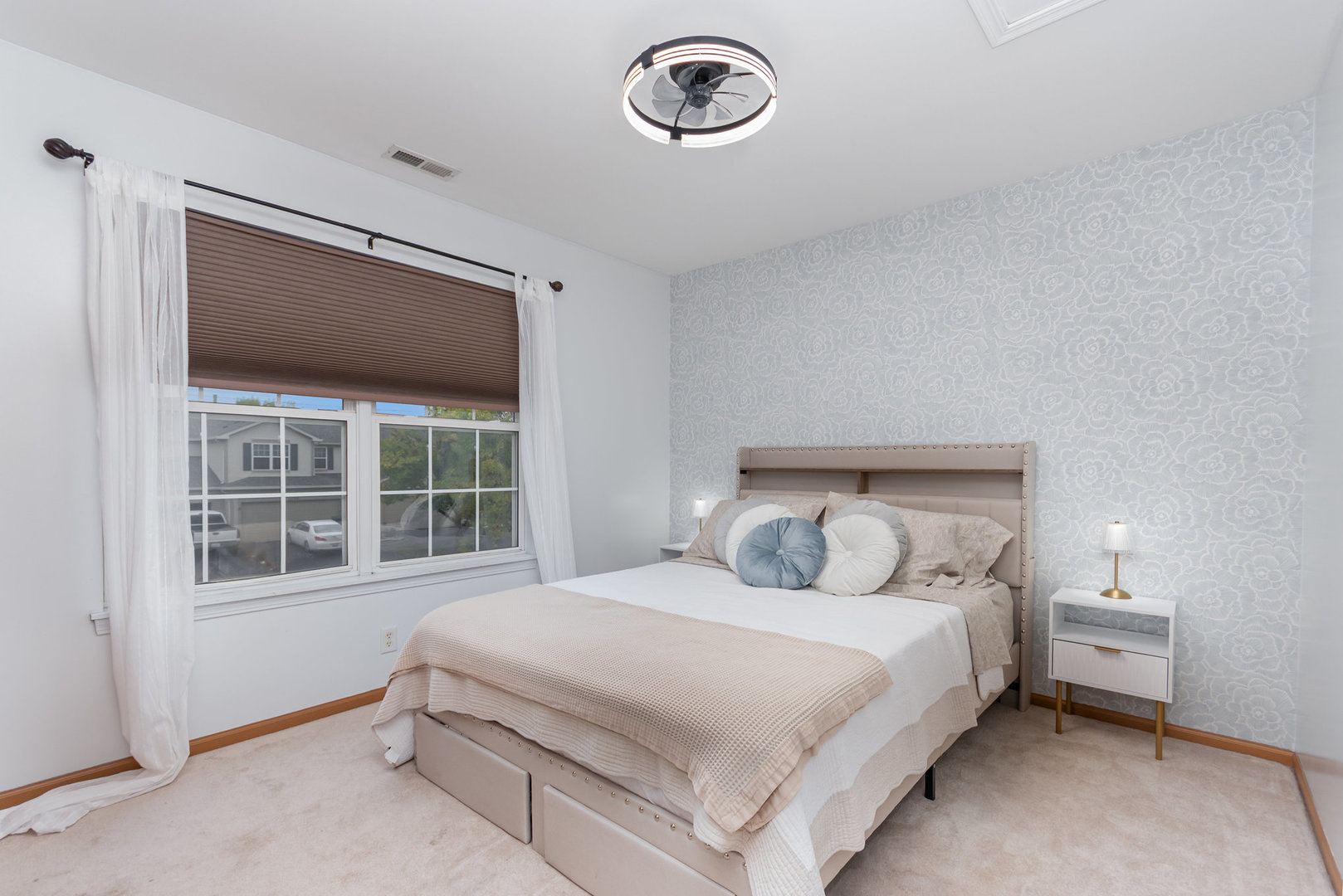 1796 S Wentworth Circle, Romeoville, IL 60446