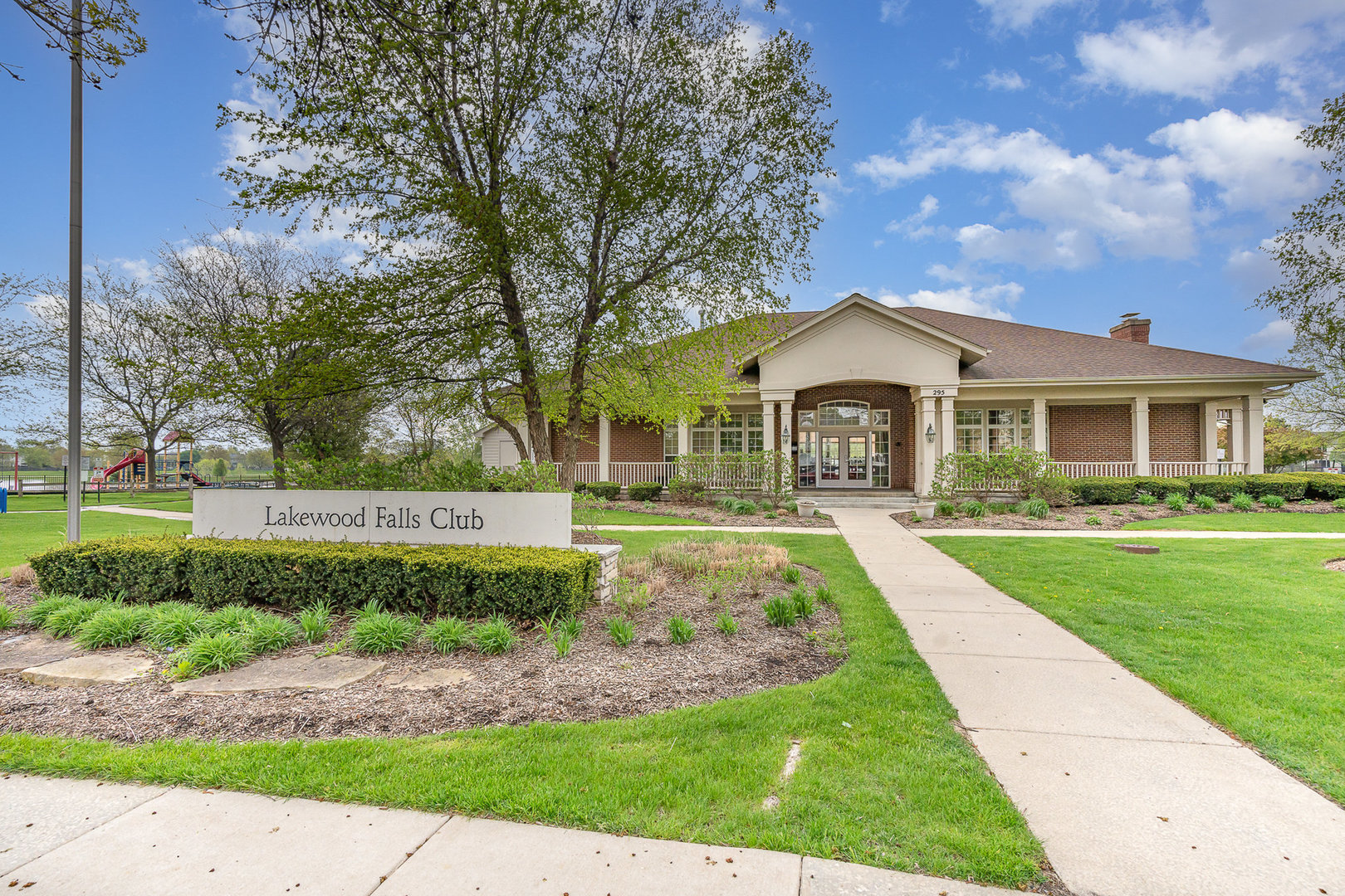 1796 S Wentworth Circle, Romeoville, IL 60446