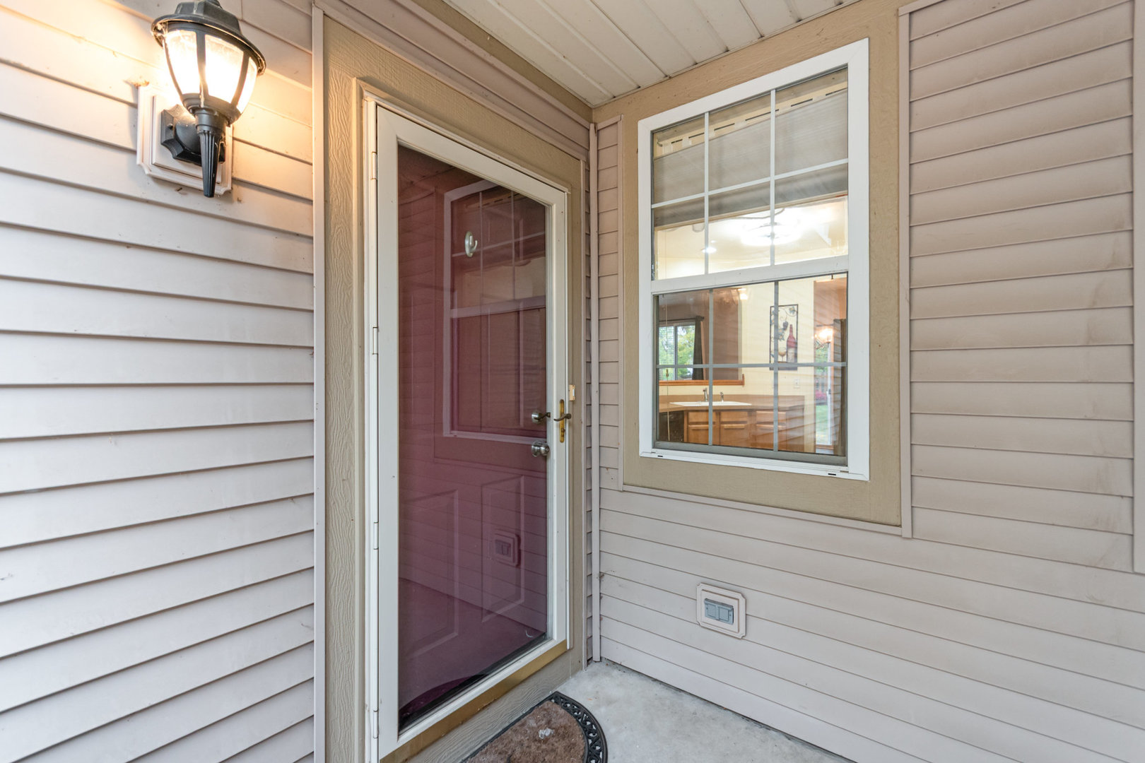 1796 S Wentworth Circle, Romeoville, IL 60446