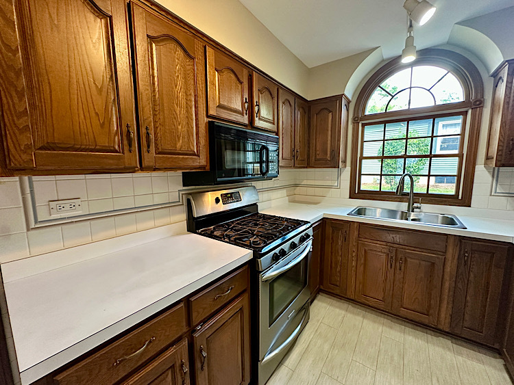 0N042 Nepil Avenue, Wheaton, IL 60187