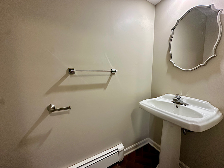 0N042 Nepil Avenue, Wheaton, IL 60187