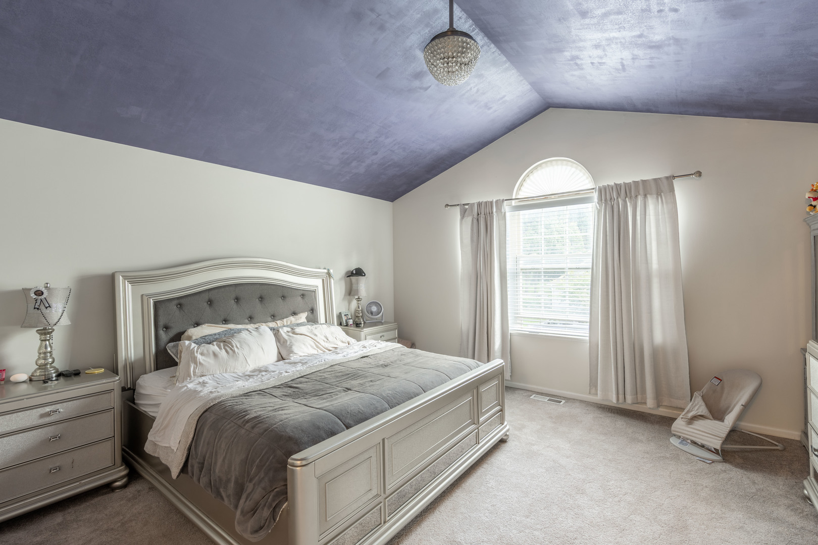 1102 Coldspring Road, Elgin, IL 60120