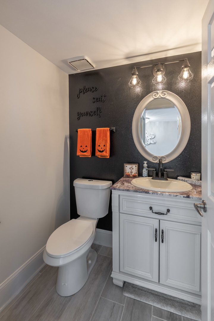 1102 Coldspring Road, Elgin, IL 60120