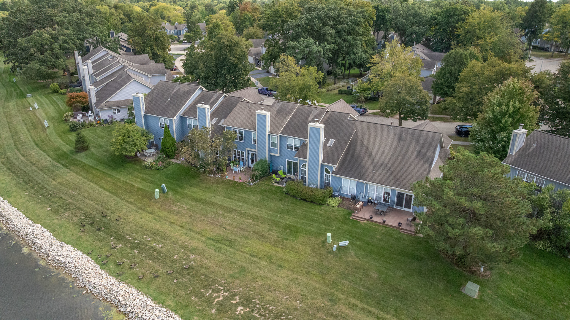 1102 Coldspring Road, Elgin, IL 60120