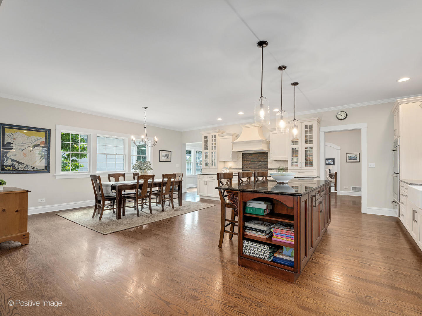 213 Walker Avenue, Clarendon Hills, IL 60514