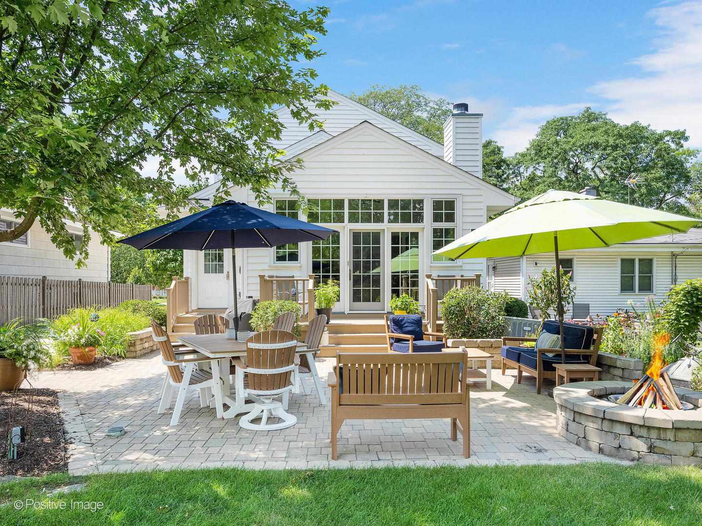 213 Walker Avenue, Clarendon Hills, IL 60514