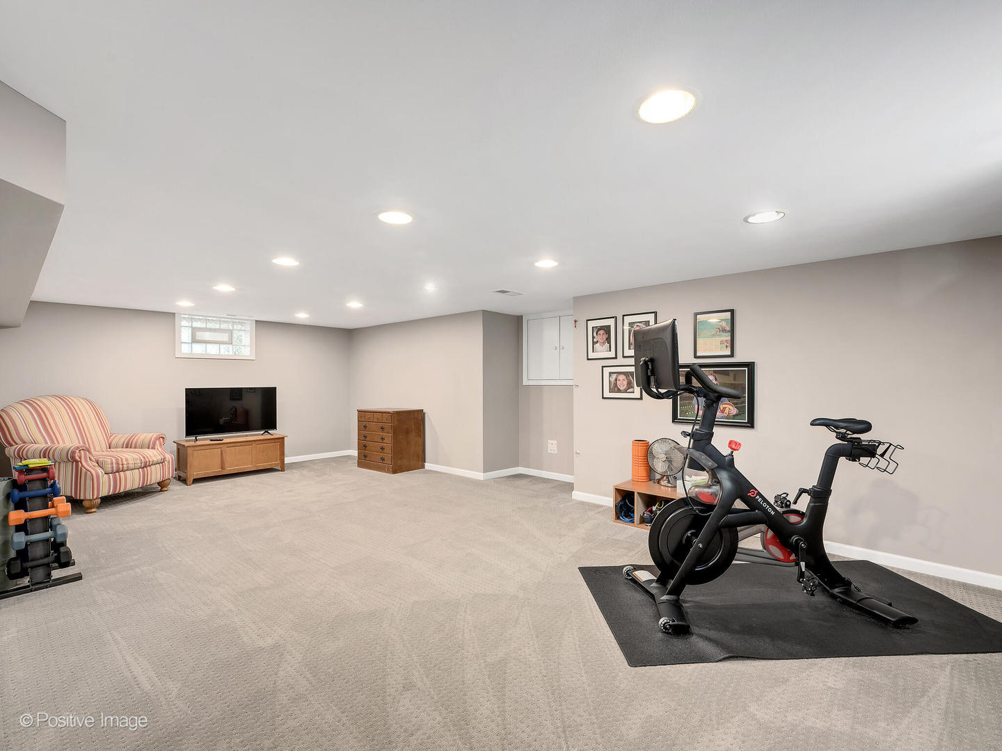 213 Walker Avenue, Clarendon Hills, IL 60514