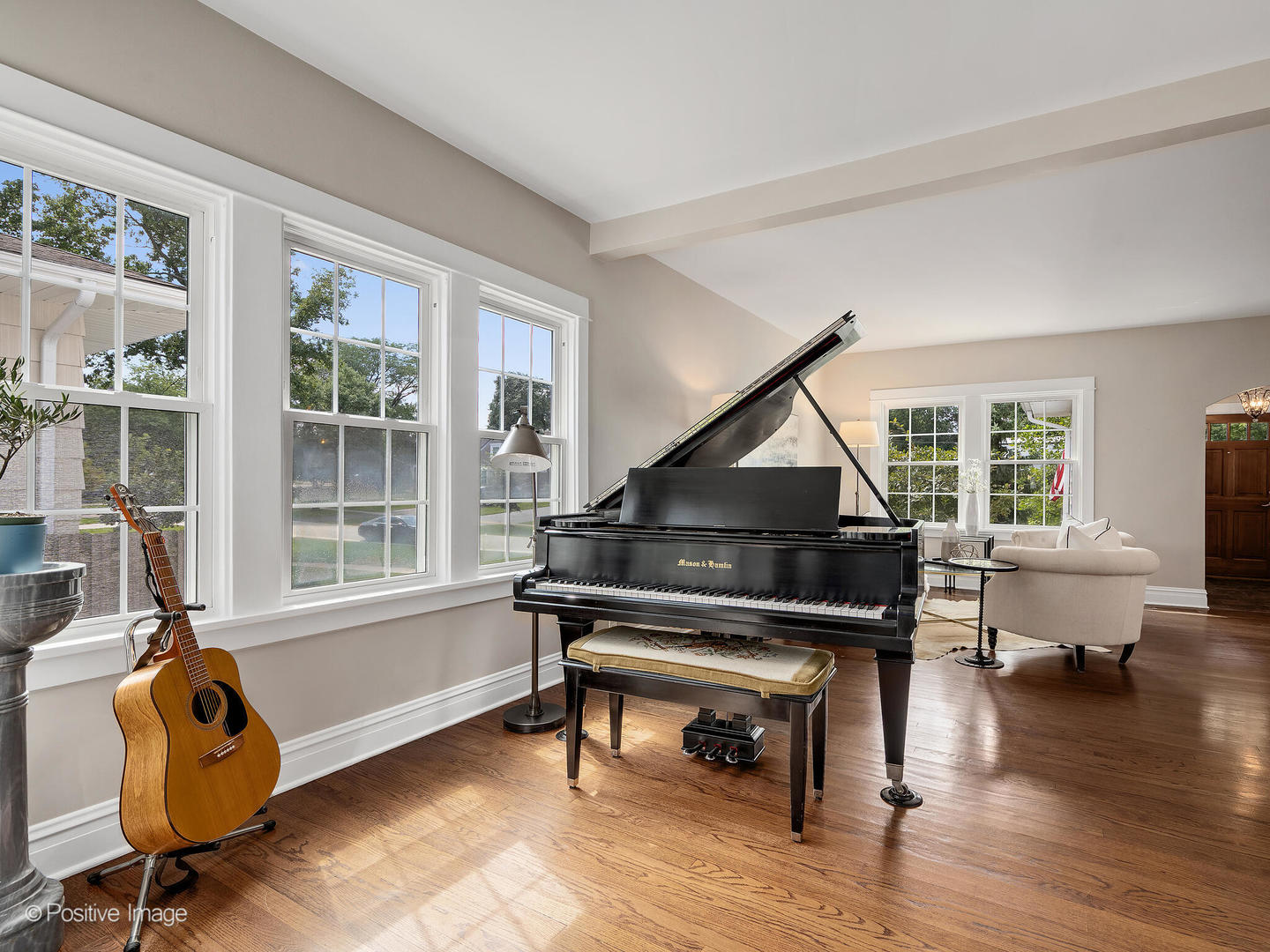 213 Walker Avenue, Clarendon Hills, IL 60514