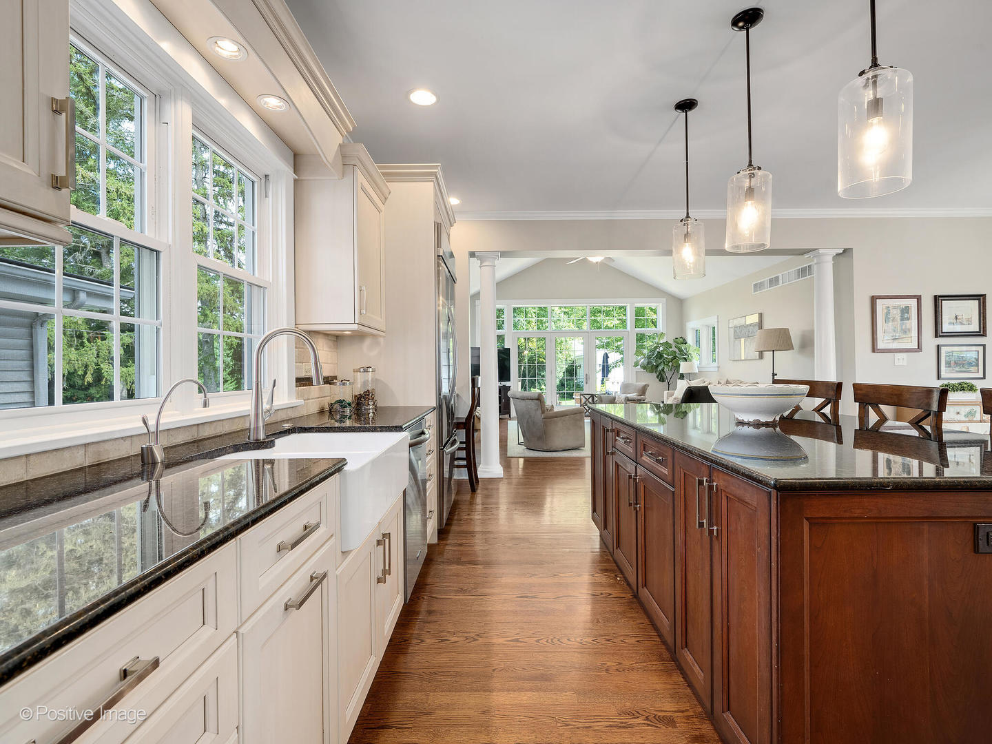 213 Walker Avenue, Clarendon Hills, IL 60514