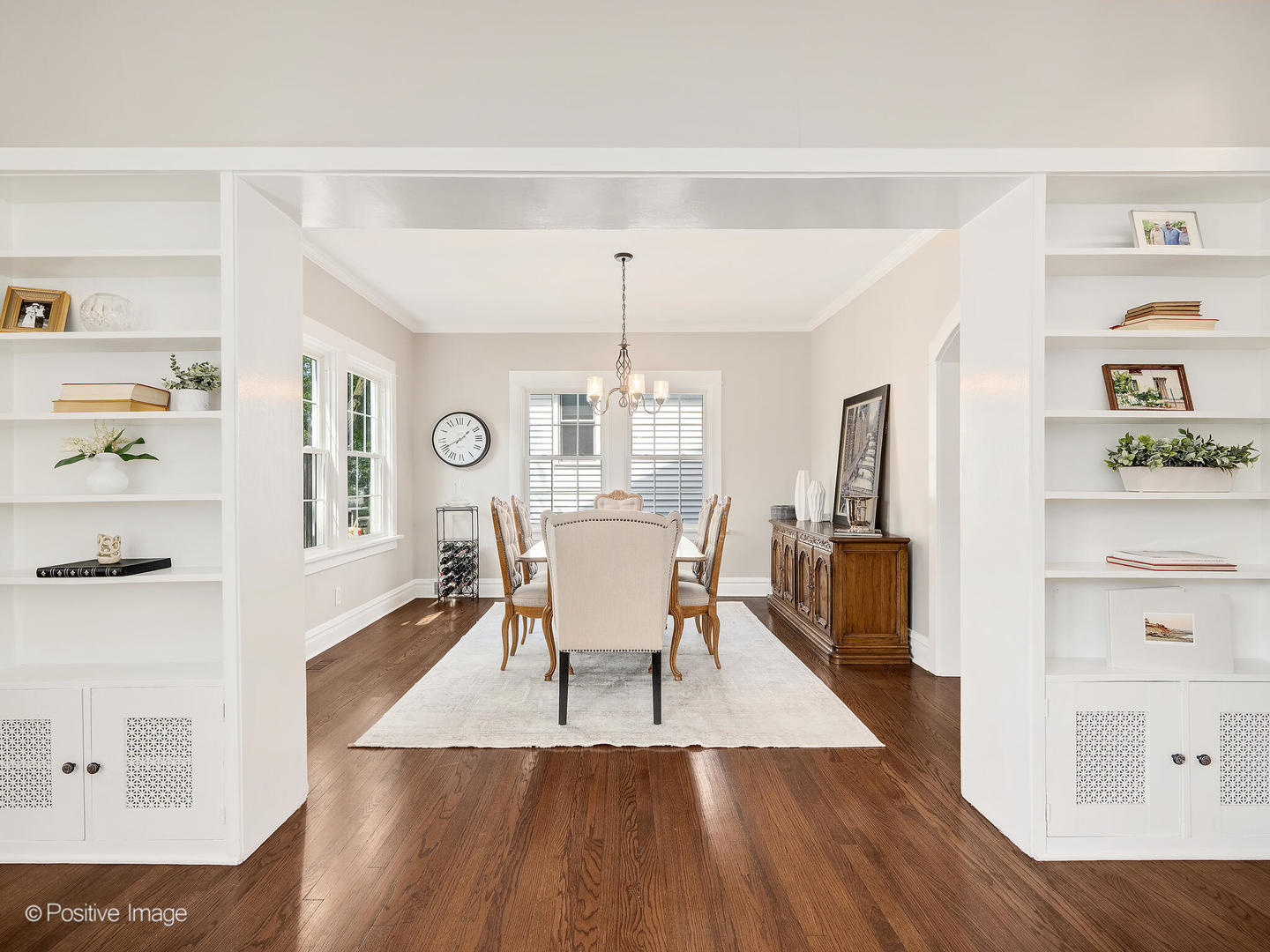 213 Walker Avenue, Clarendon Hills, IL 60514