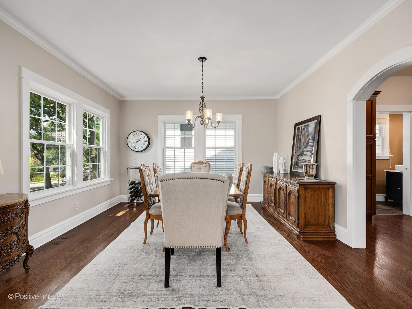 213 Walker Avenue, Clarendon Hills, IL 60514