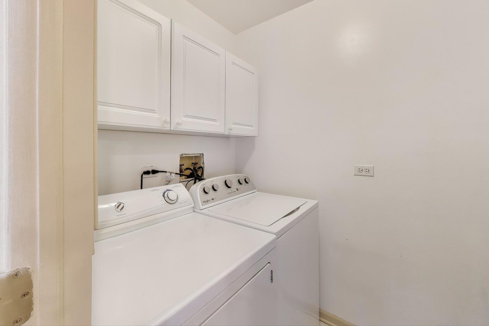 22 S Stonington Drive, Palatine, IL 60074