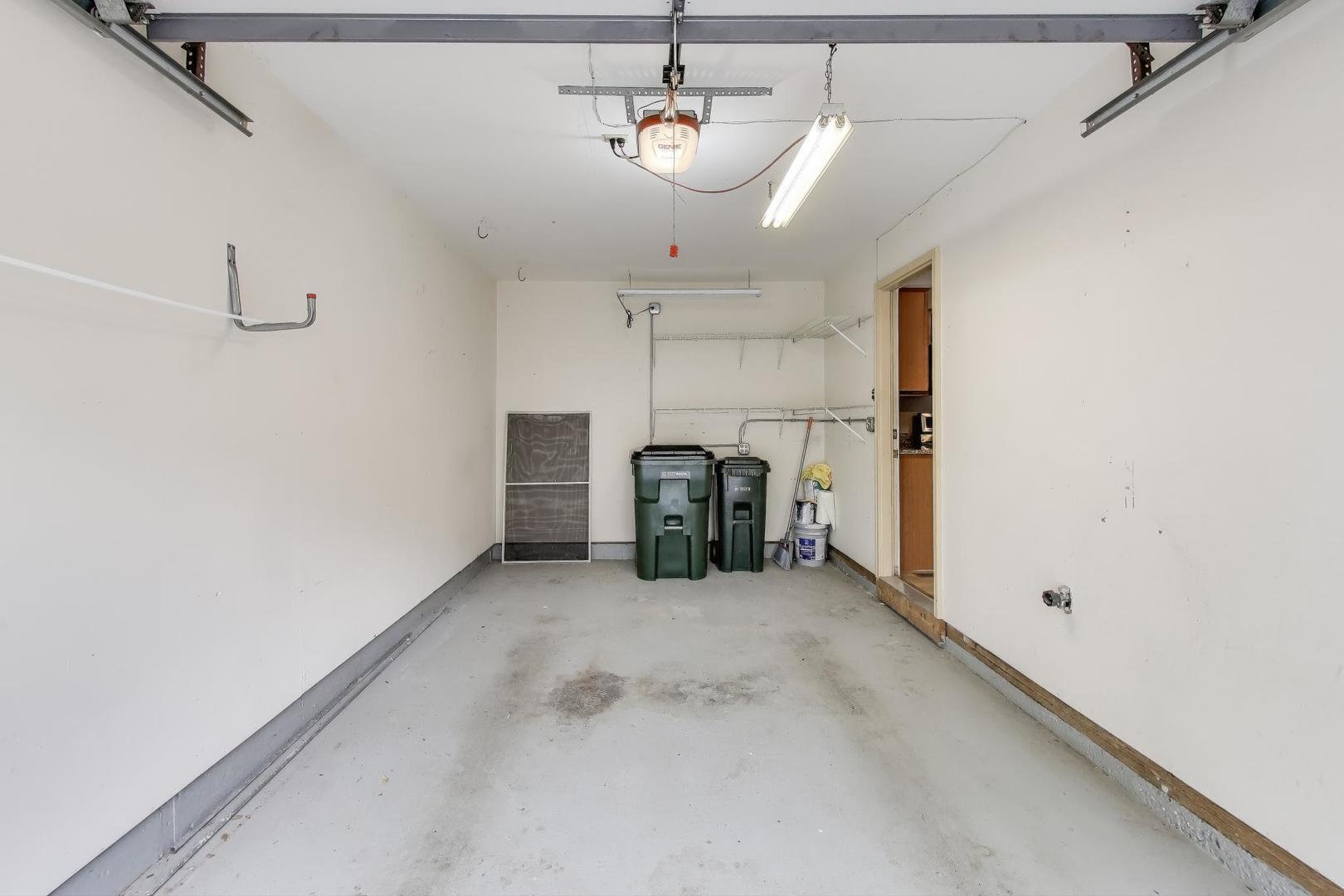 22 S Stonington Drive, Palatine, IL 60074