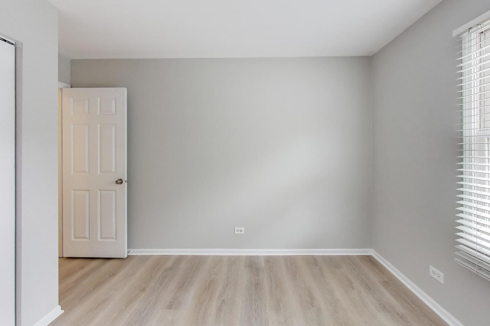 22 S Stonington Drive, Palatine, IL 60074