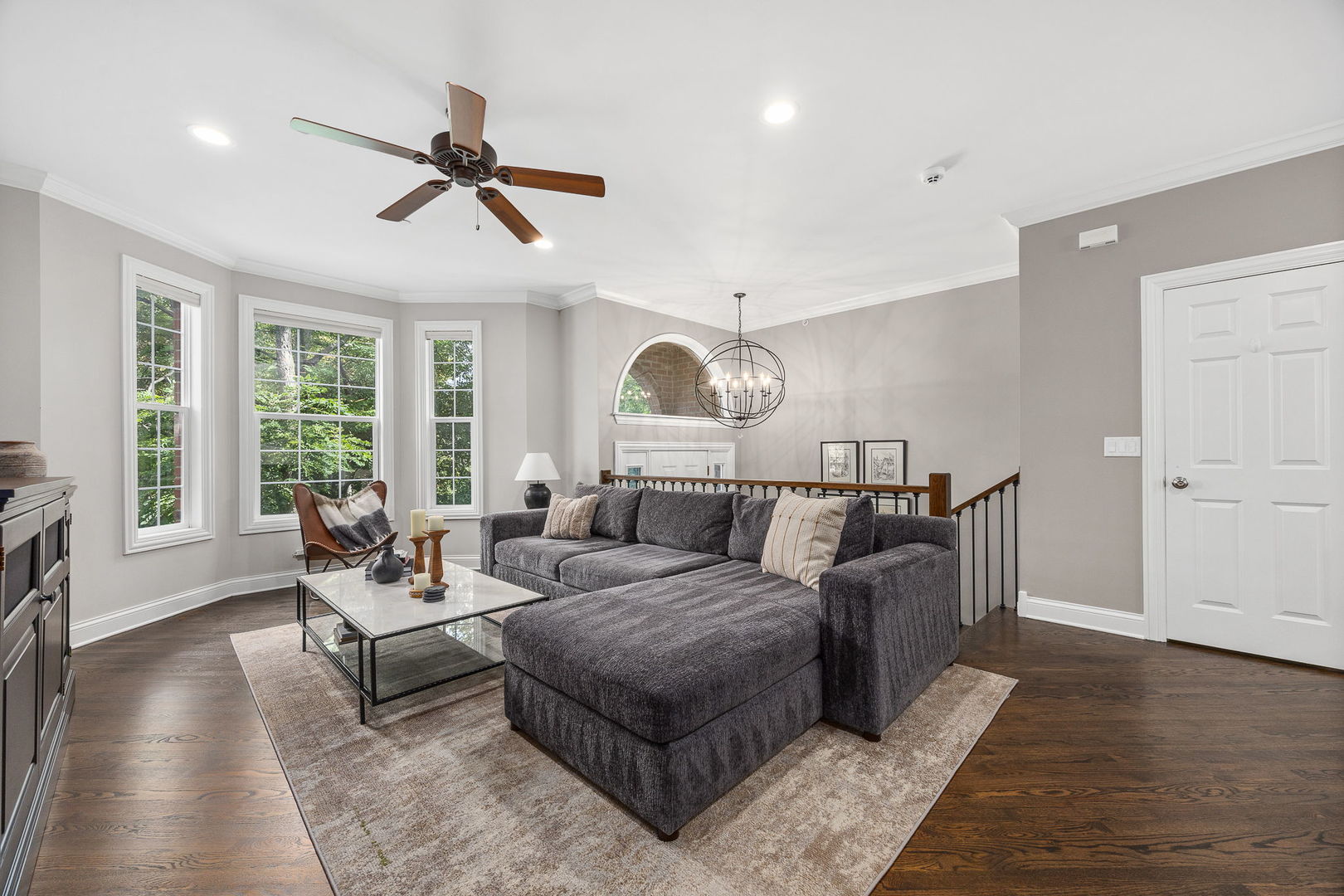 822 Shandrew Drive, Naperville, IL 60540