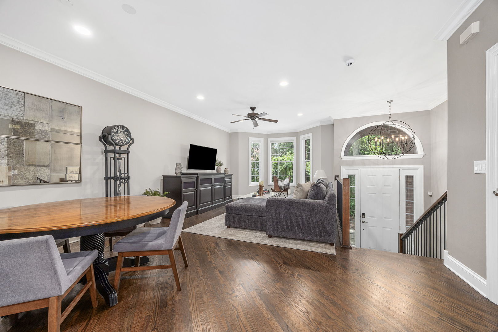 822 Shandrew Drive, Naperville, IL 60540