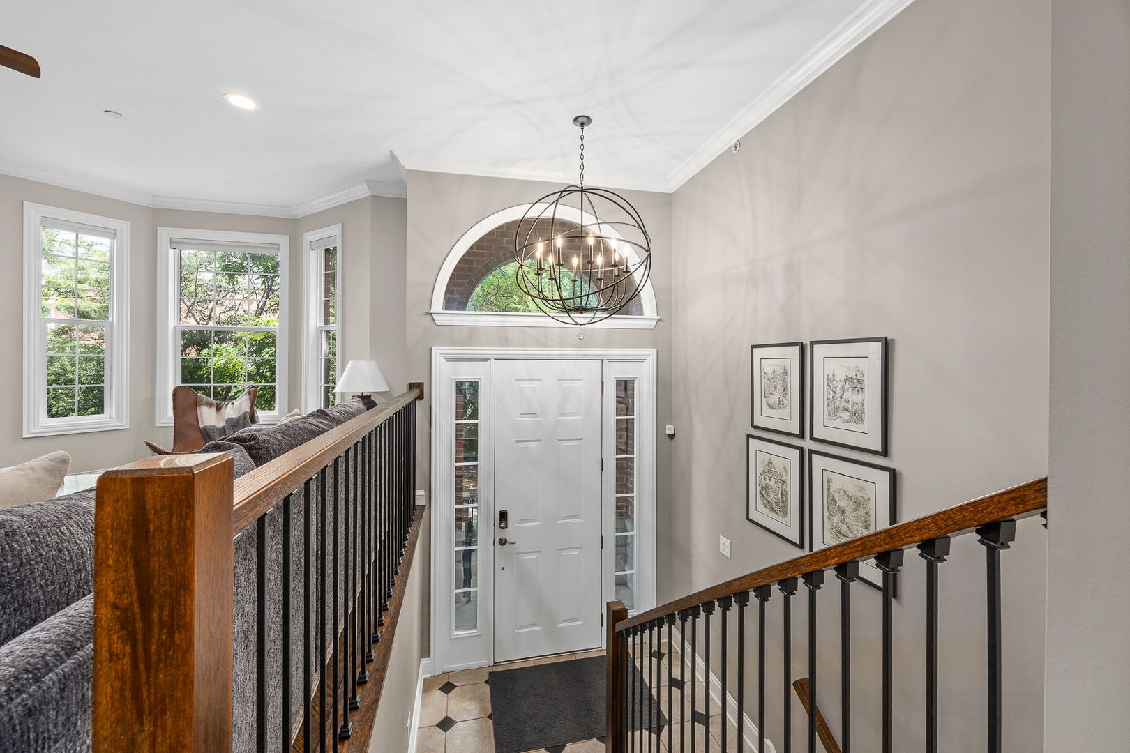 822 Shandrew Drive, Naperville, IL 60540